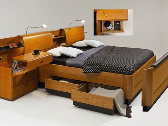 Tête de lit avec rangement en bois